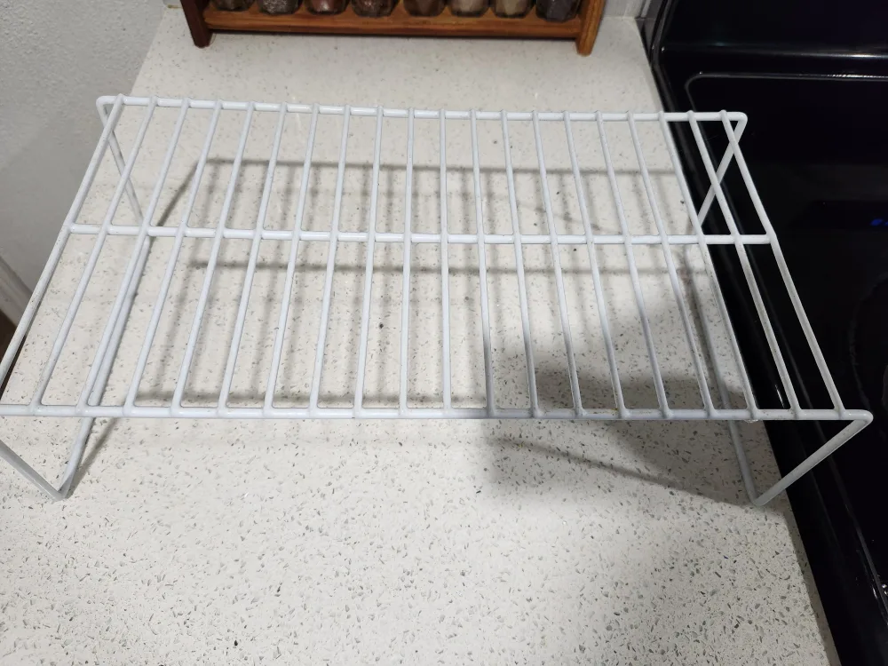 White Wire Shelf #freecycle thumbnail