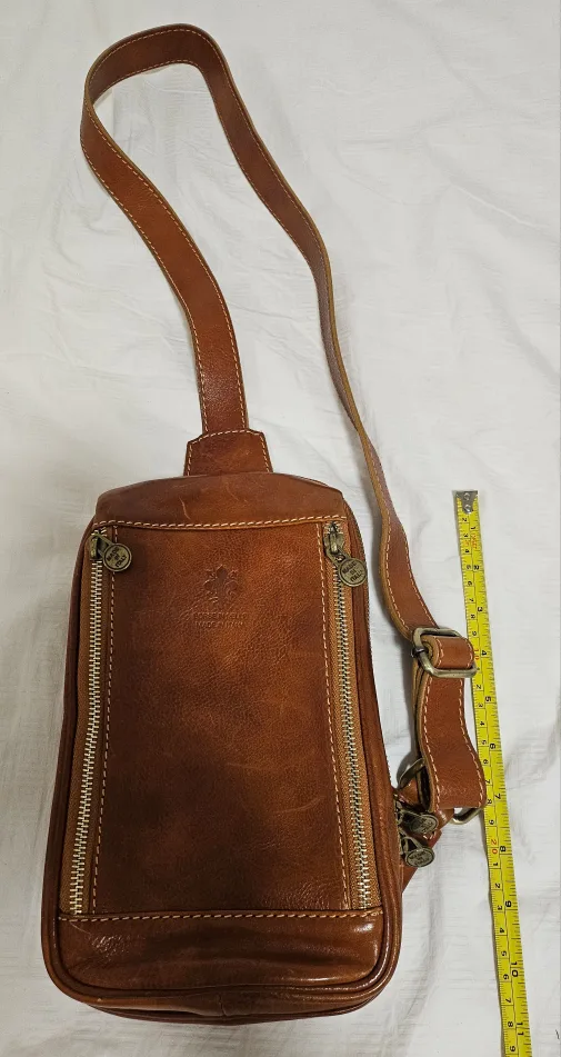 Vera Pelle Leather Sling Bag thumbnail