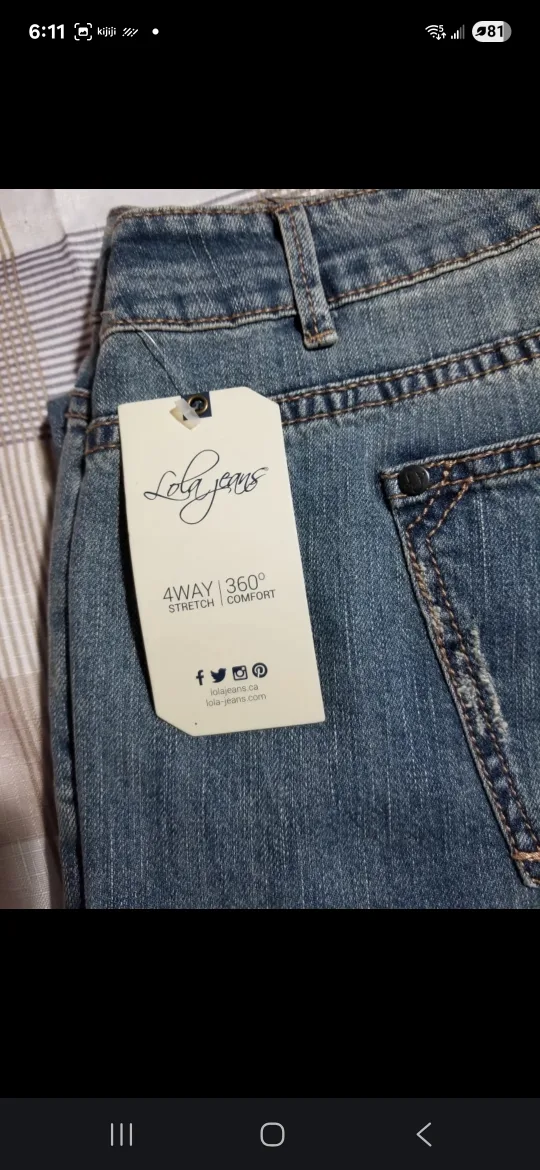Lola Jeans size 38/20 high waist.  Embroided thighs image indicator(5)