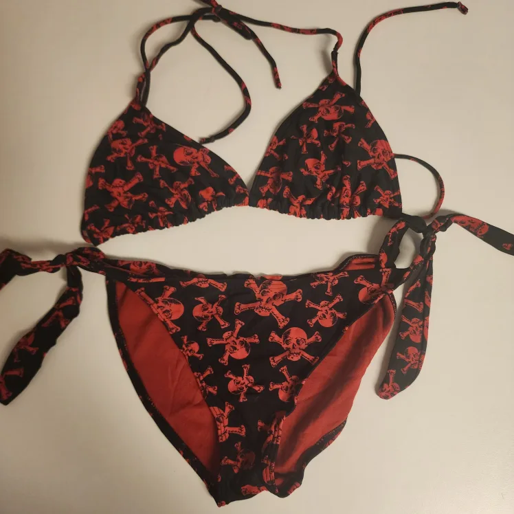 Skull Print Bikini Set thumbnail