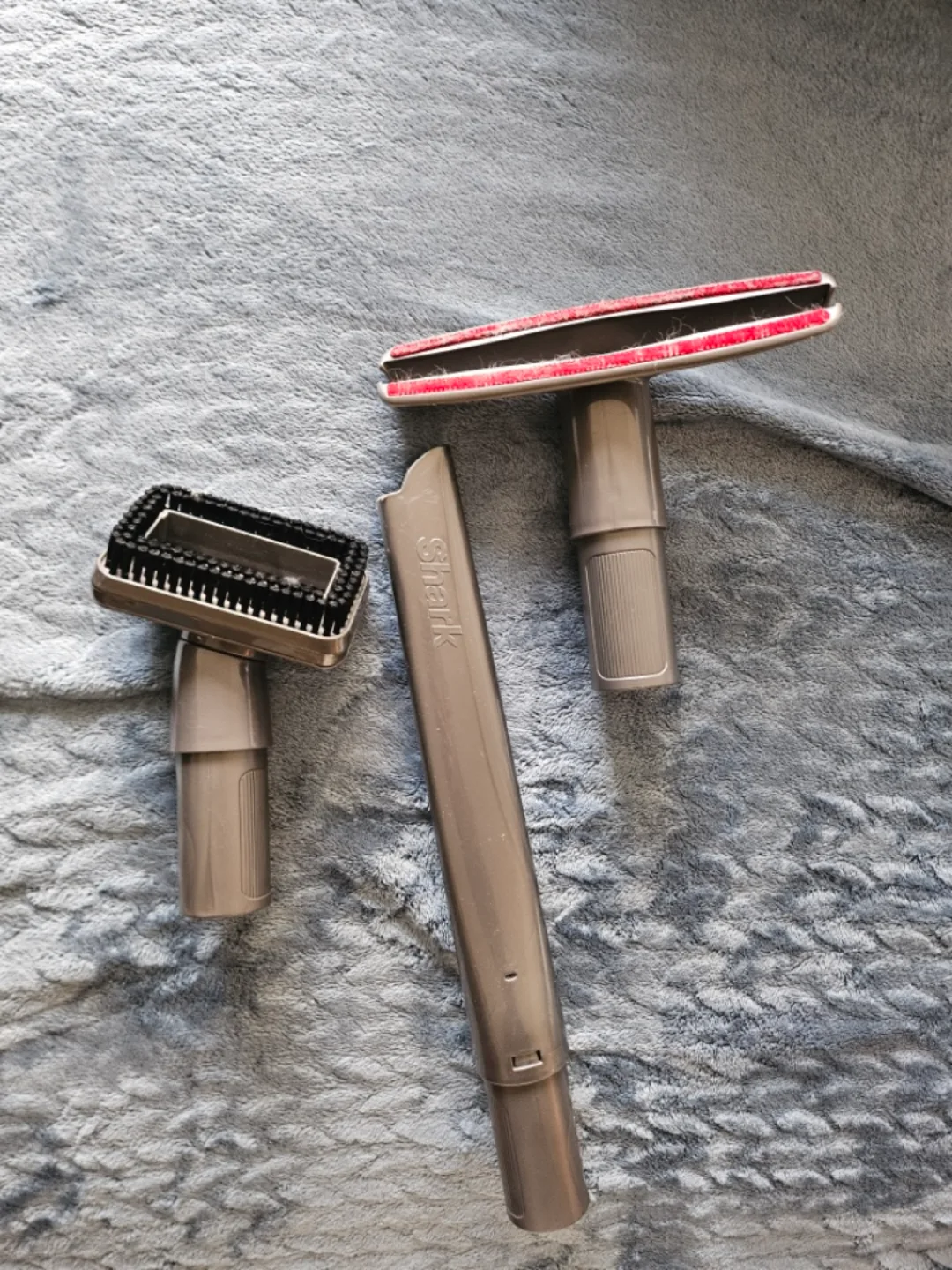 Shark Rocket Ultra-Light Corded Bagless Vacuum image indicator(2)