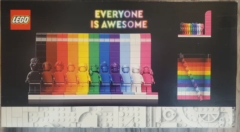 LEGO EVERYONE IS AWESOME 40516 image indicator(3)