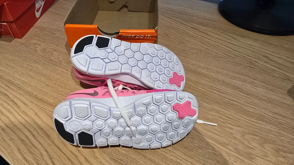 Nike Free 5 PS - Size 12.5C (18.5cm) image indicator(3)