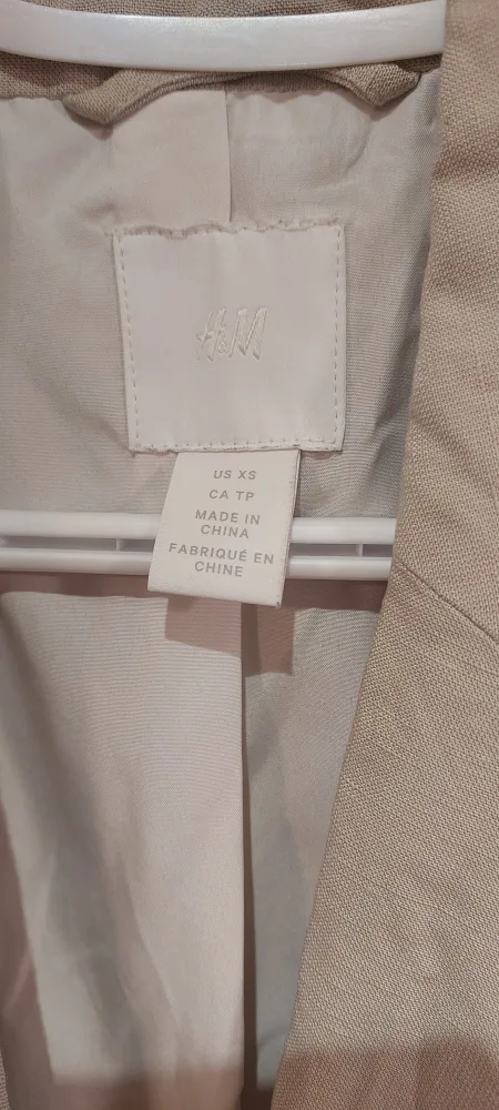 H&M Beige Blazer - Size XS image indicator(2)