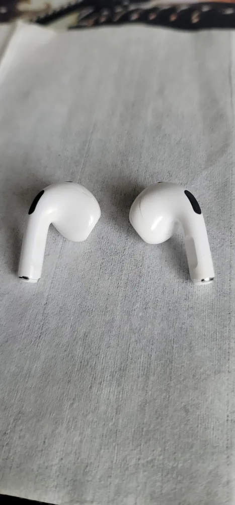 Apple AirPods 3 thumbnail