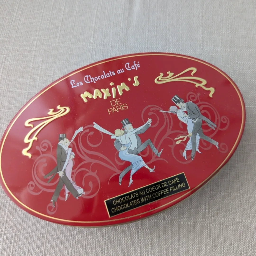 Maxim's De Paris cookie tin thumbnail