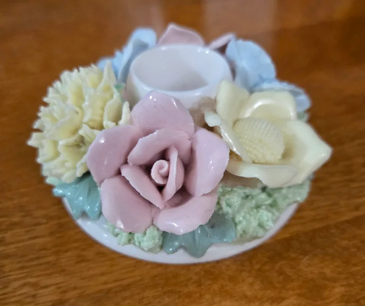 Japanese Flower Candle Holders image indicator(3)