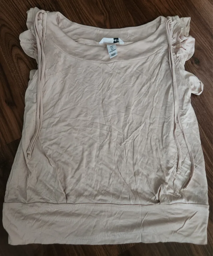 Bundle-Assorted Women's Tops (7) image indicator(5)