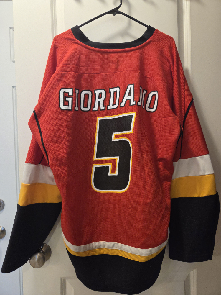 Calgary Flames Giordano Jersey - photo 2