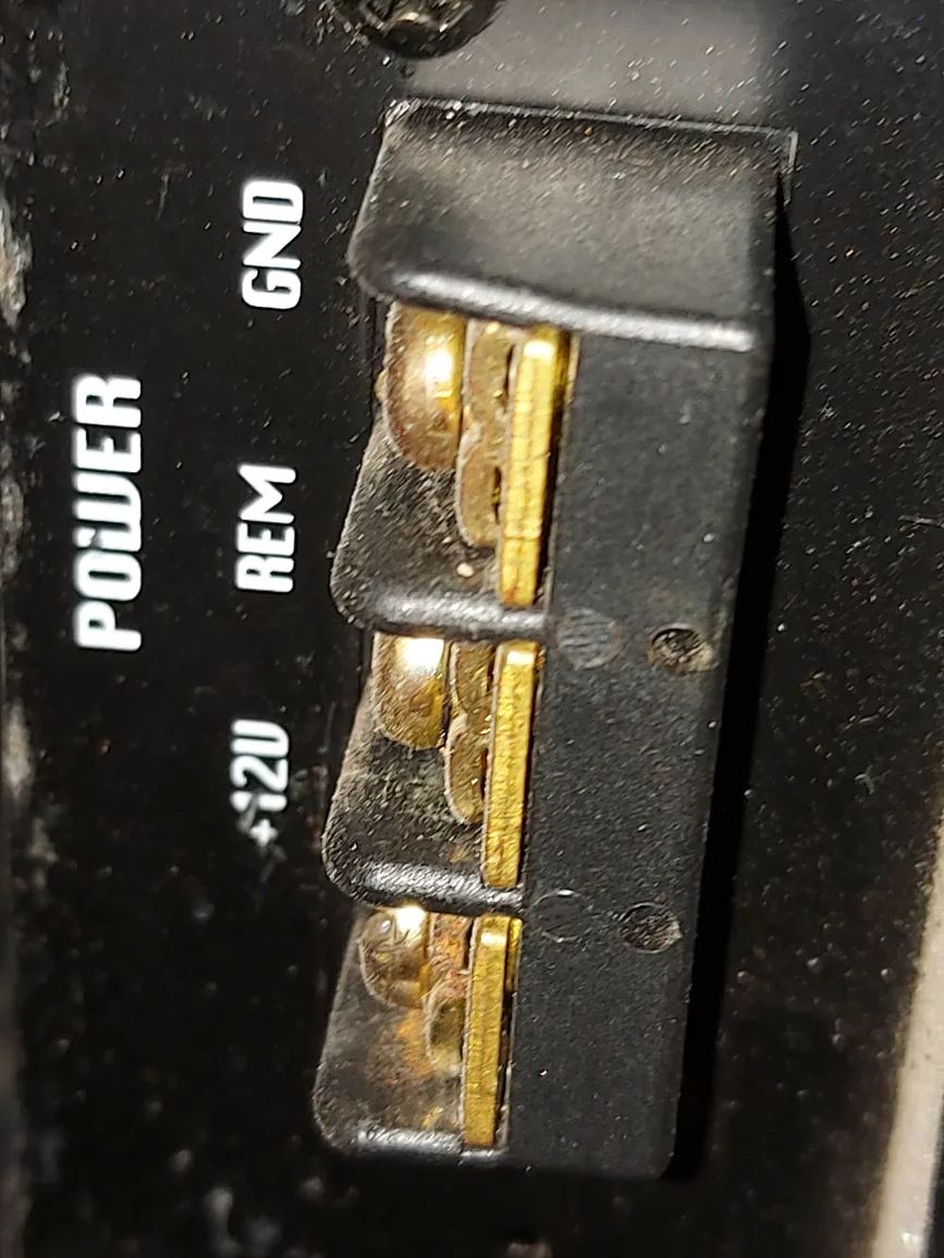 2400 Watt 2 Channel MOSFET Amplifier image indicator(7)