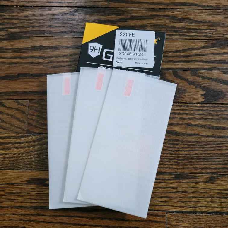 Official Samsung Galaxy S21 FE Phone Case & 3 Screen Protectors image indicator(4)