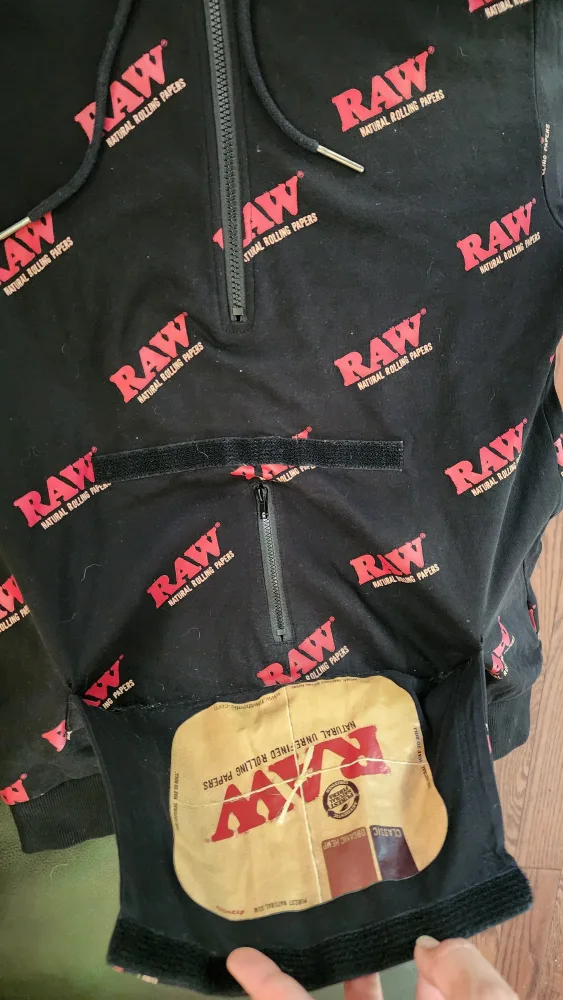 Raw hoodie with Fold-out rolling tray. image indicator(2)