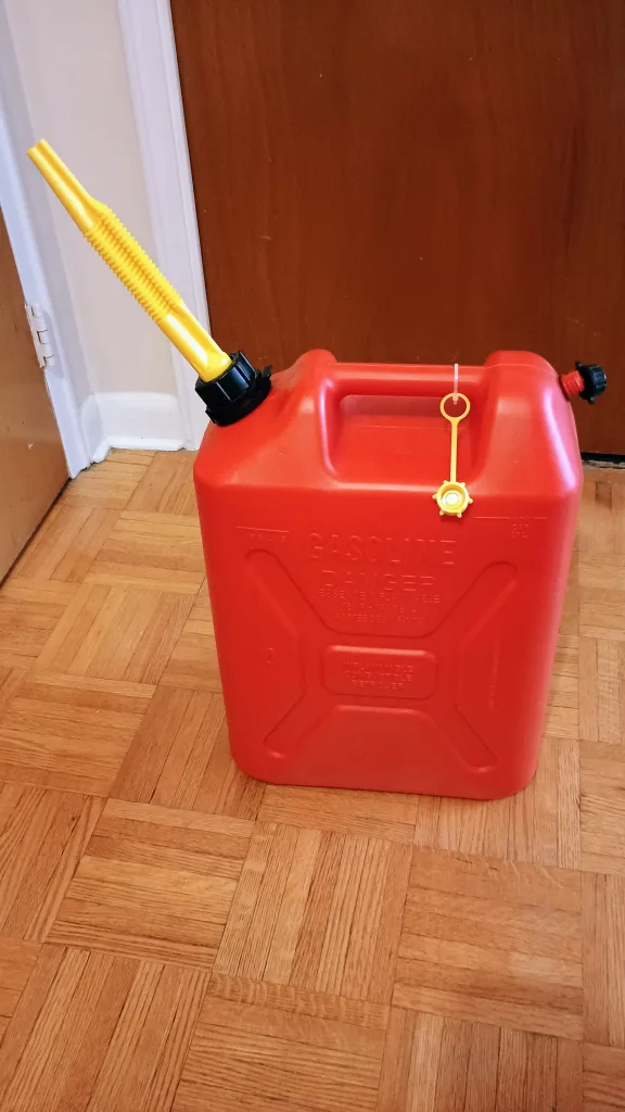 20L Red Gasoline Can thumbnail