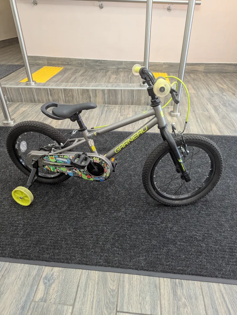 Garneau F16 Kids Bike - Great Condition! thumbnail