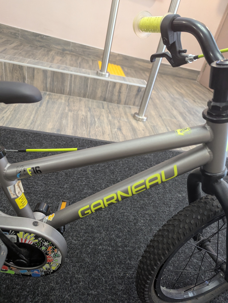 Garneau F16 Kids Bike - Great Condition! - photo 2
