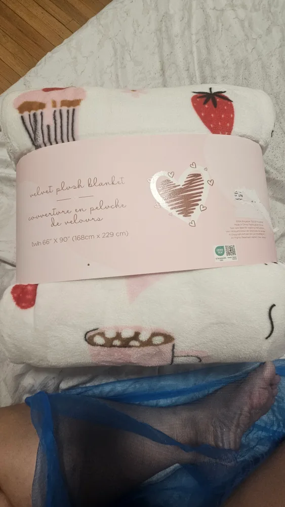 Velvet Plush Blanket thumbnail