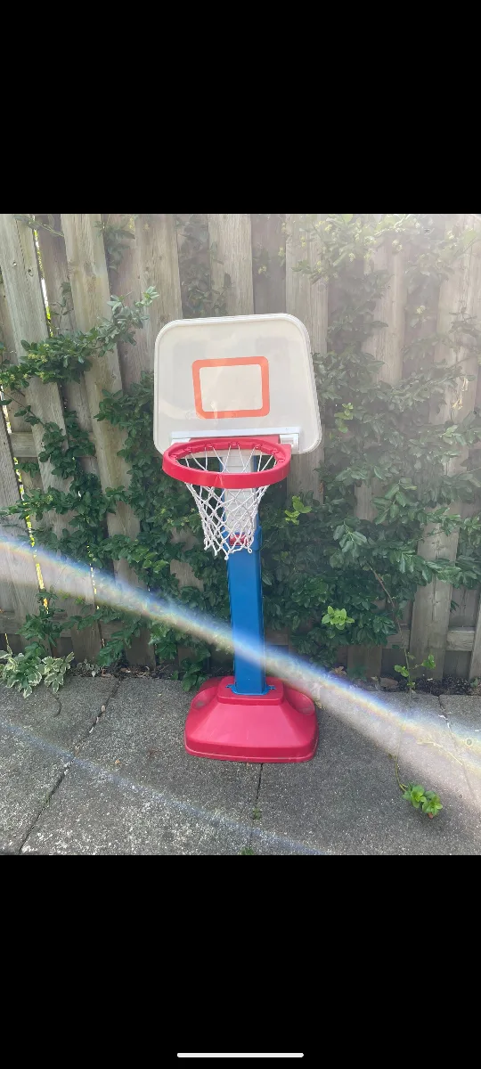 Kids' Basketball Hoop - Great Condition! thumbnail