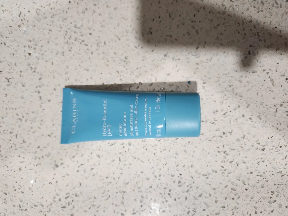 Clarins Hydra-Essentiel Cream 30mL #freecycle thumbnail