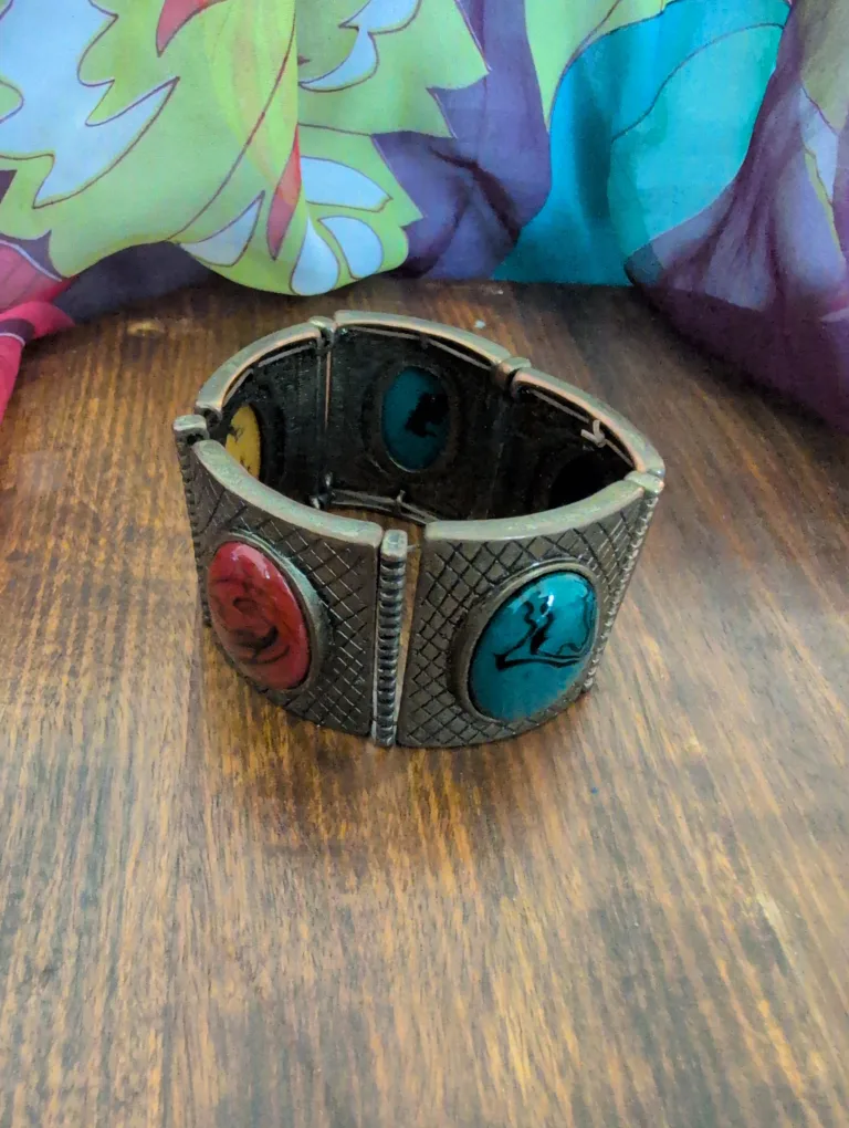 Fashion Bracelets image indicator(9)