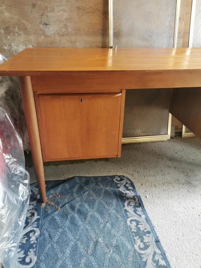 office Desk - Mid-Century Style image indicator(3)