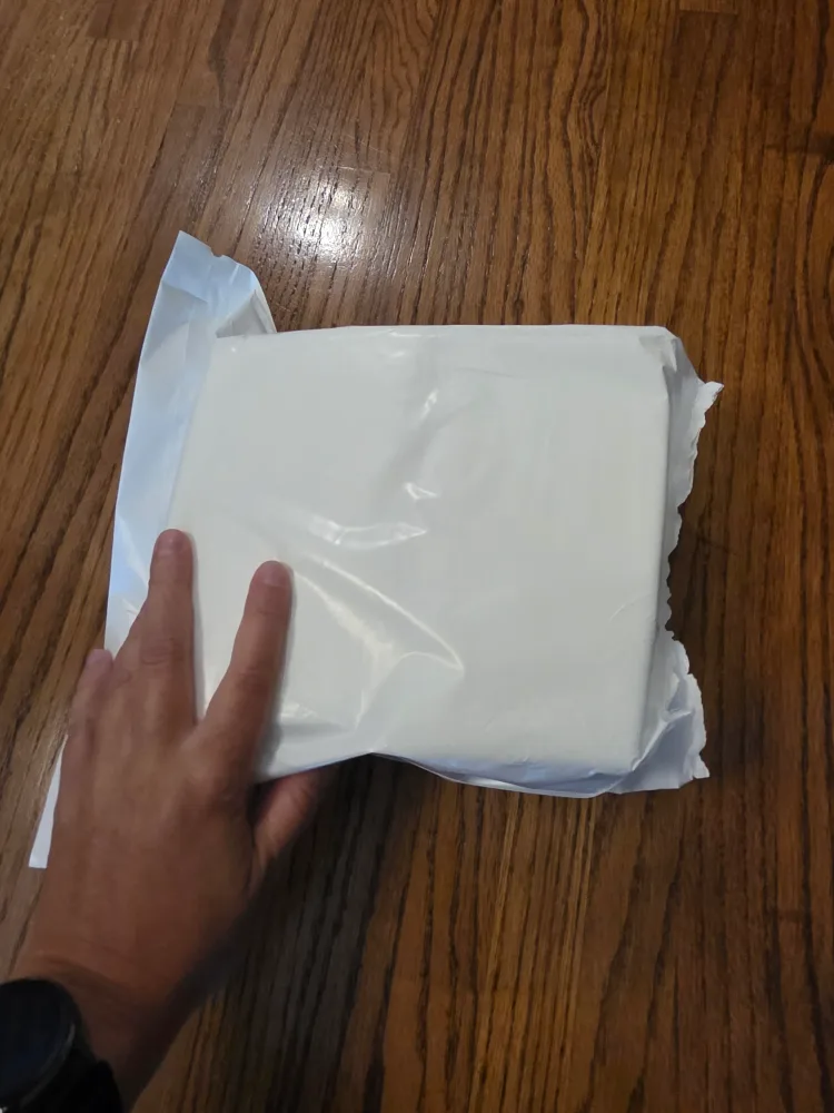 Unopened Package of Huggies Wipes #freecycle thumbnail