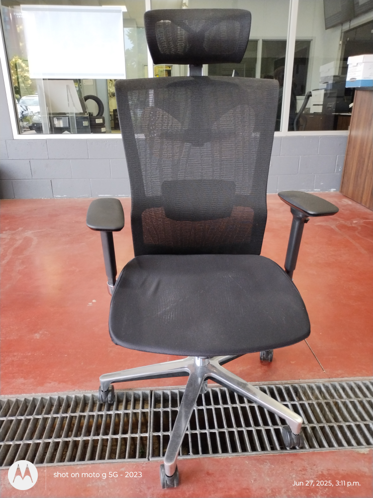 Ergonomic Mesh Office Chair - Black - photo 2