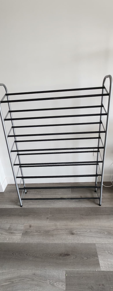 Shoe Rack - Metal Frame - Holds many shoes
