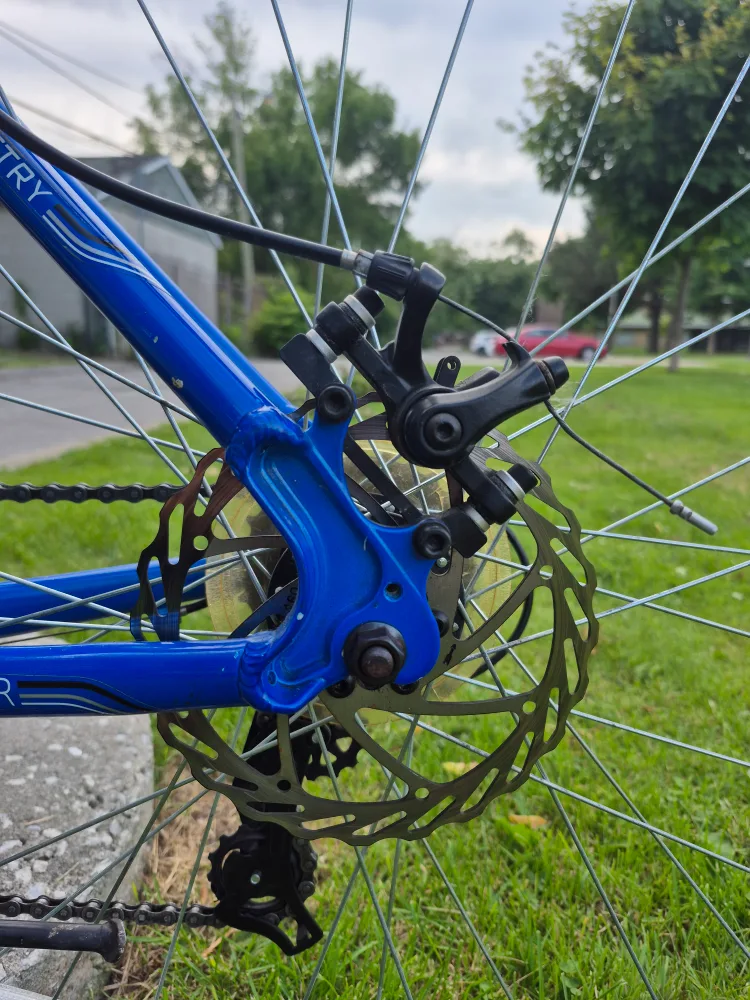 CCM Vector Bike - Blue Hybrid Bicycle image indicator(2)