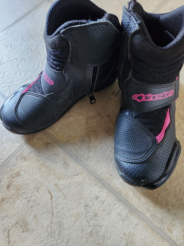 womens Alpinestars Motorcycle Riding Boots - photo 2
