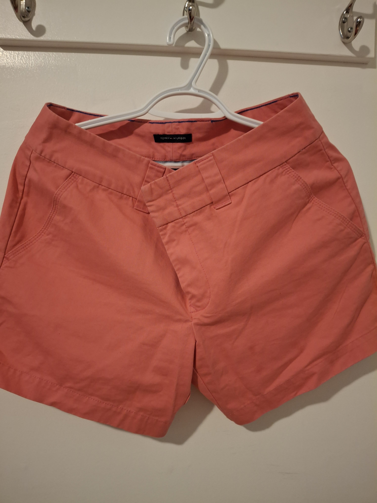 Tommy Hilfiger Coral Shorts - Size 6