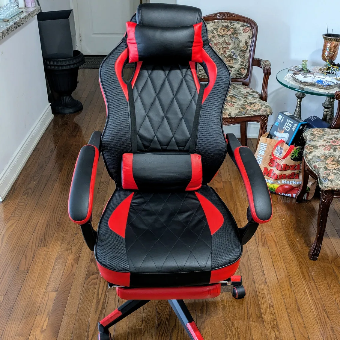 Gaming Chair For Sale! thumbnail