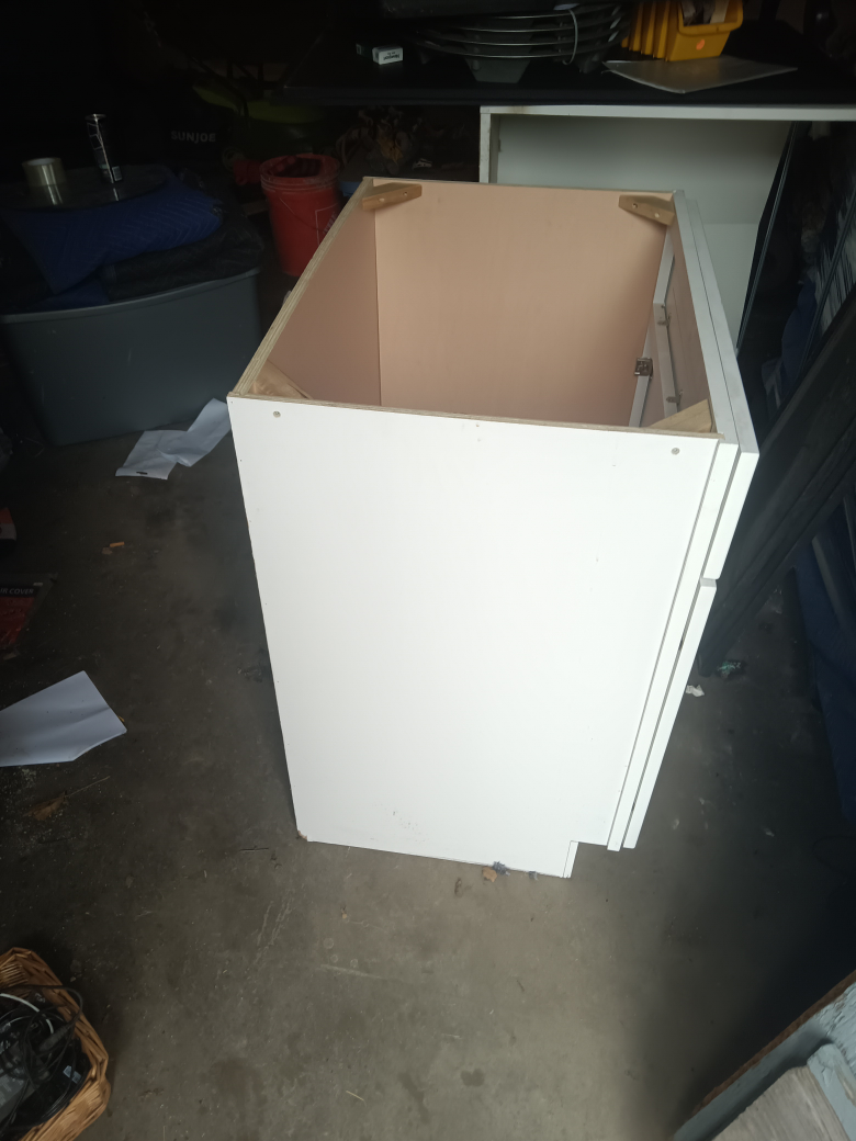 30" Kitchen sink base cabinet with doors - photo 4