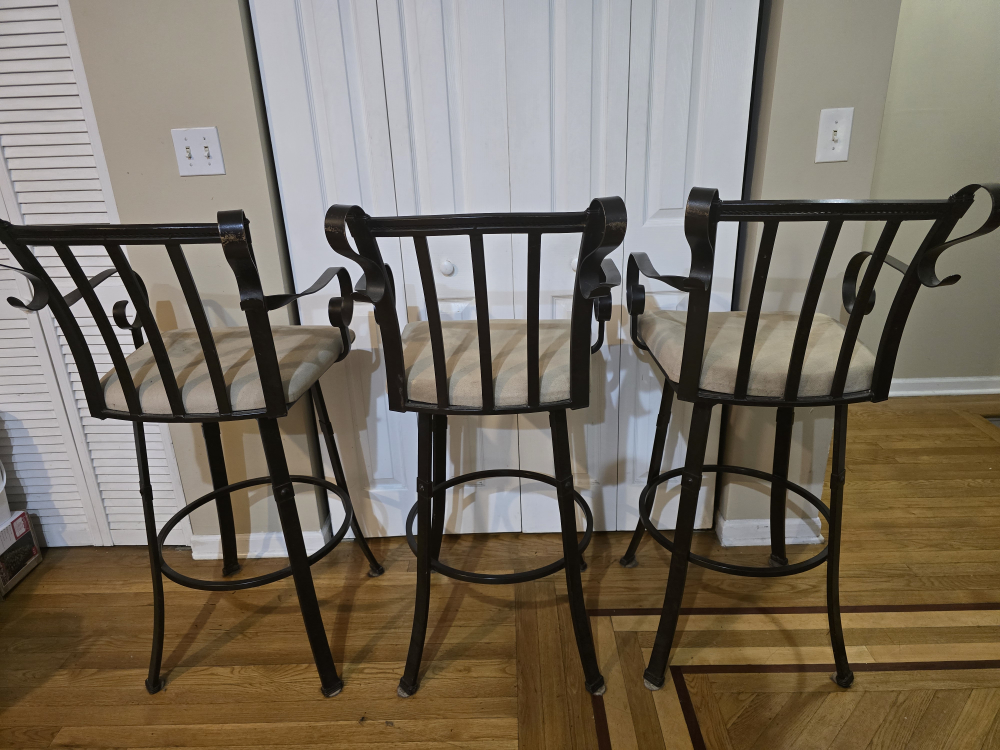 Set of 3 Counter Height Bar Stools - photo 3
