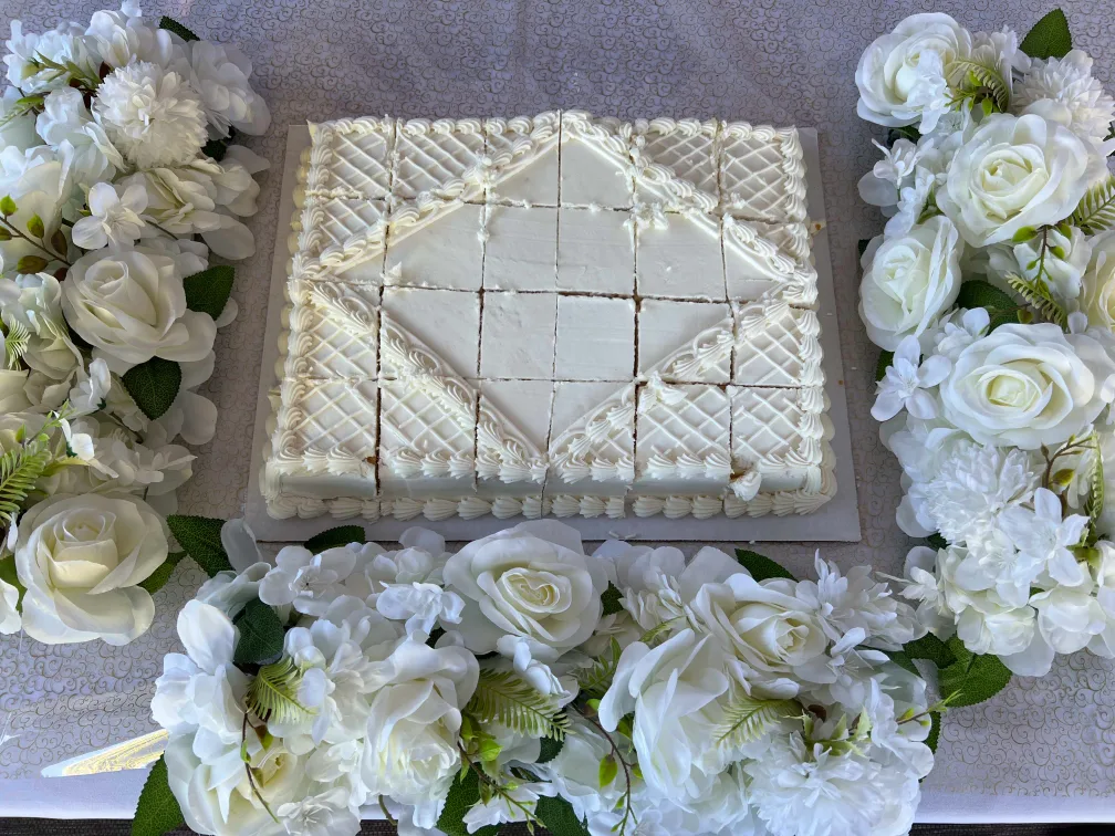 Florals for event decorations - White Flowers thumbnail