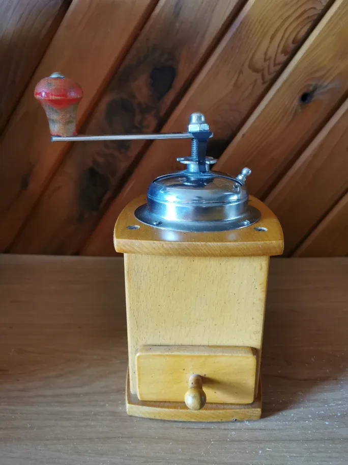 Vintage Wooden Coffee Grinder thumbnail