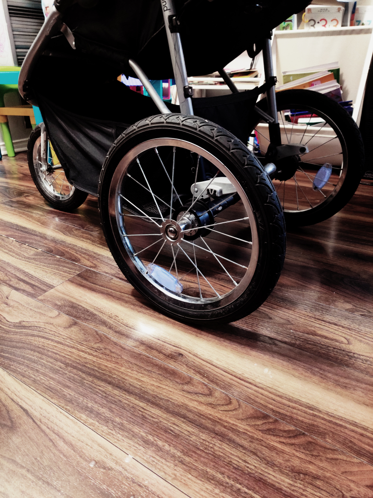 Baby Trend Black Jogger Stroller - photo 4