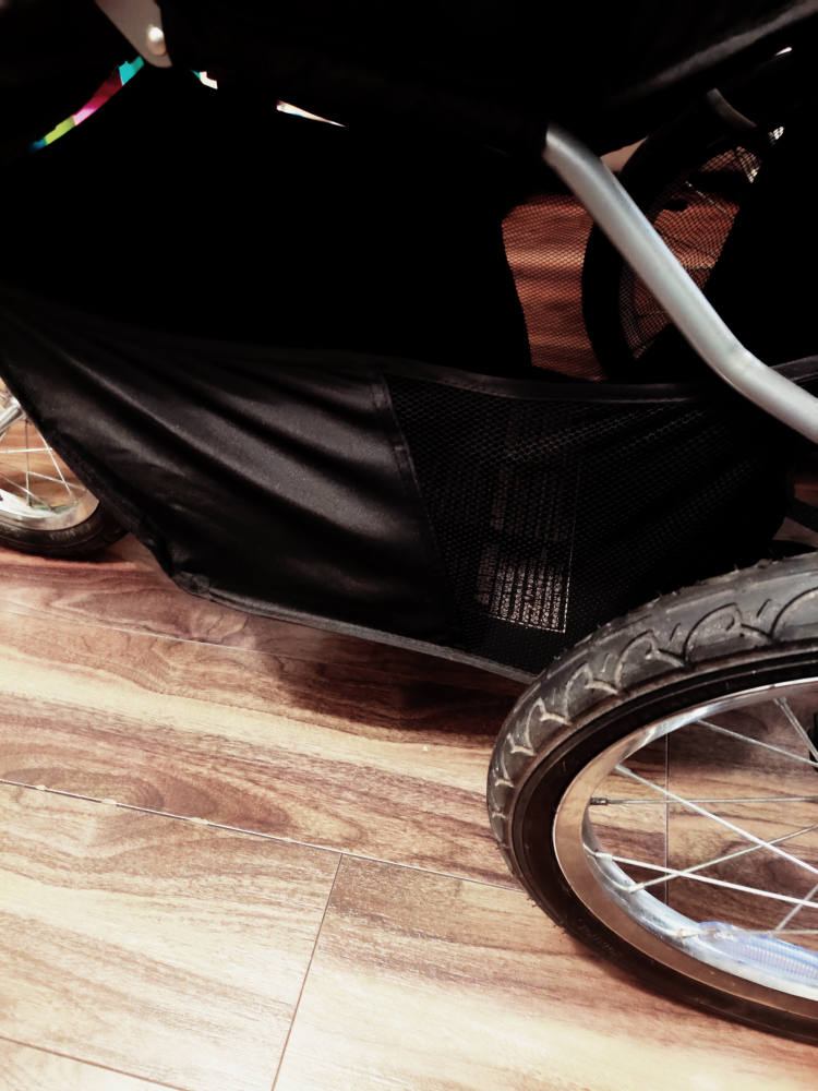 Baby Trend Black Jogger Stroller - photo 5