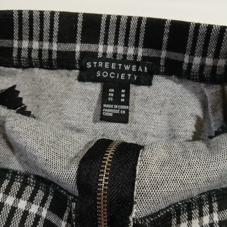 🥕 Plaid Mini Skirt with Belt #Freecycle image indicator(2)