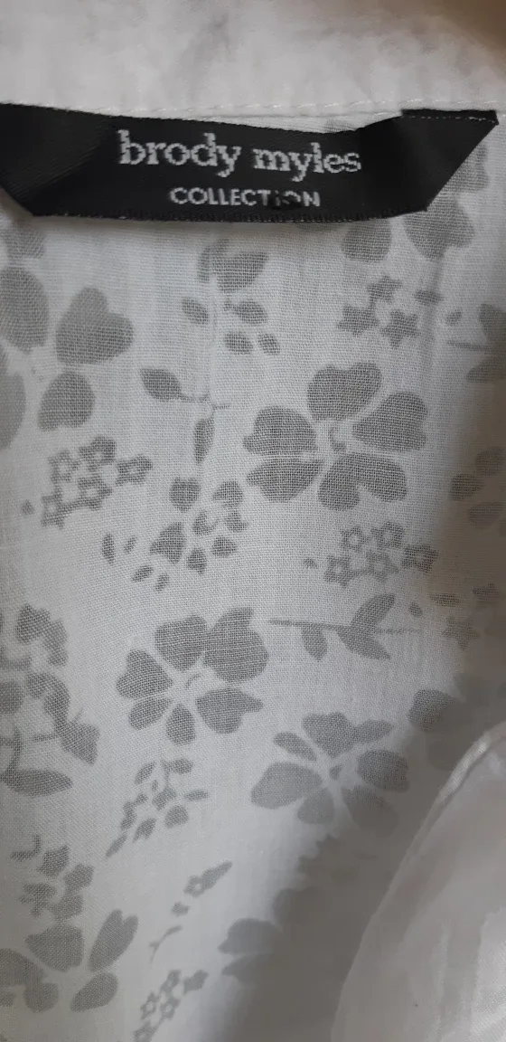 Brody Myles White Floral Sleeveless Blouse image indicator(3)