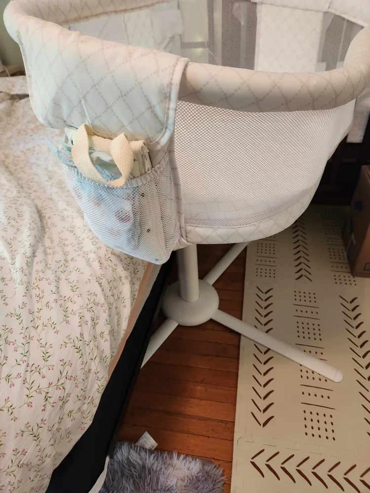 Halo Bassinest Swivel Sleeper image indicator(3)
