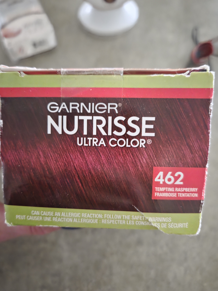 Garnier Nutrisse Ultra Color Hair Dye - 462 Tempting Raspberry - photo 2
