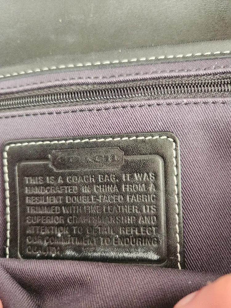 Rare Coach Vintage Y2K Hampton Flap Purse Shoulder Handbag image indicator(2)