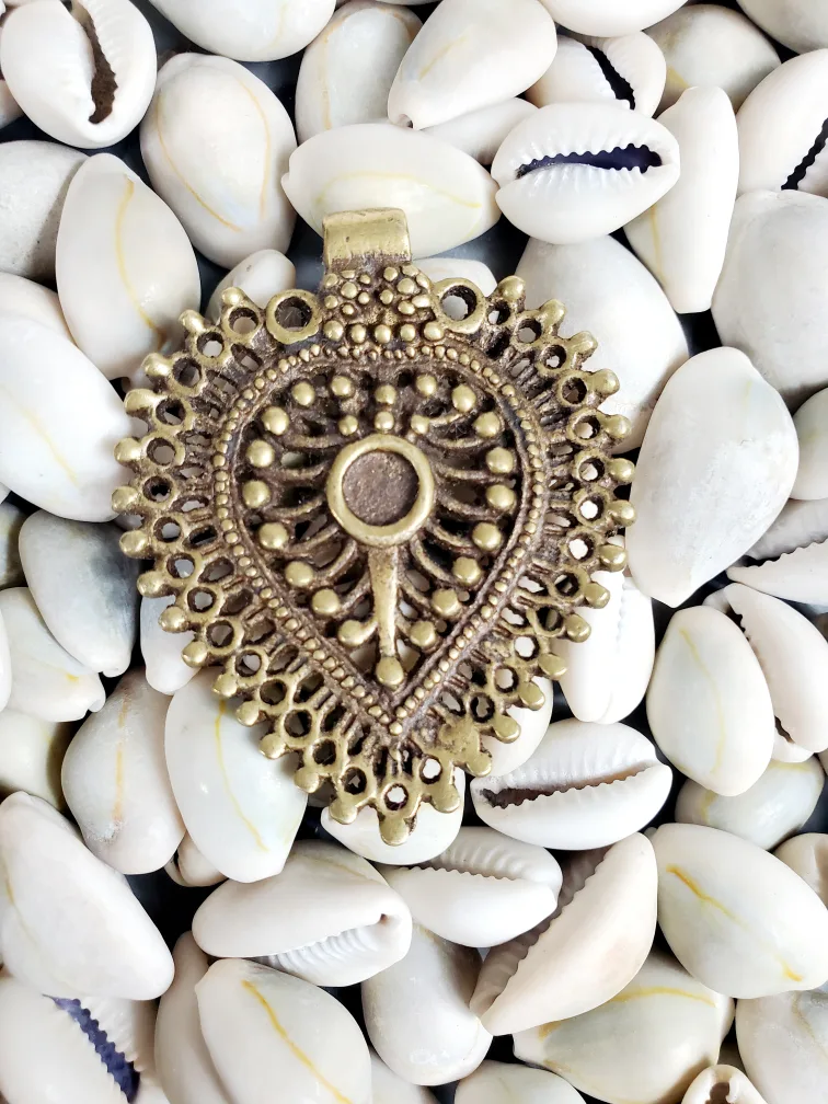 African Heart Shaped Brass Adinkra Pendant Jewelry (Akoma) image indicator(2)