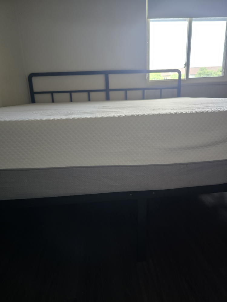 King Size Mattress with bed frame contact 437 838 3346 - photo 2