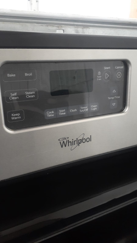 Whirlpool Electric Range Stove - photo 4