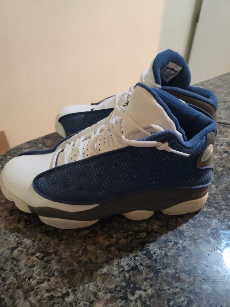 Men's Basketball Sneakers. Blue/Grey/White. Size 11 image indicator(2)