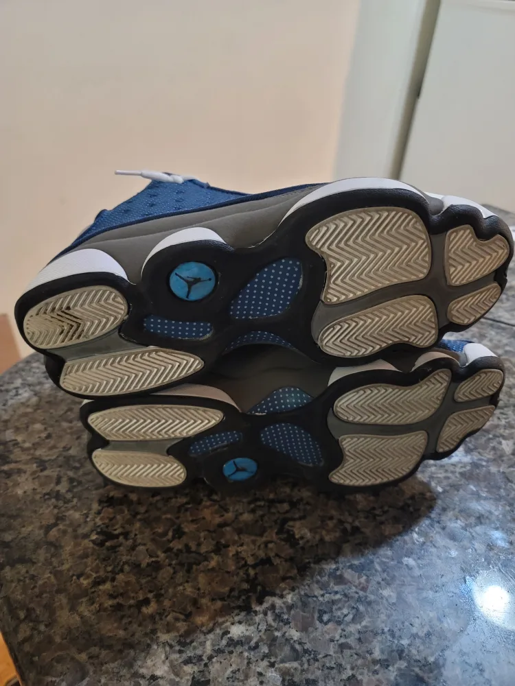 Men's Basketball Sneakers. Blue/Grey/White. Size 11 image indicator(5)