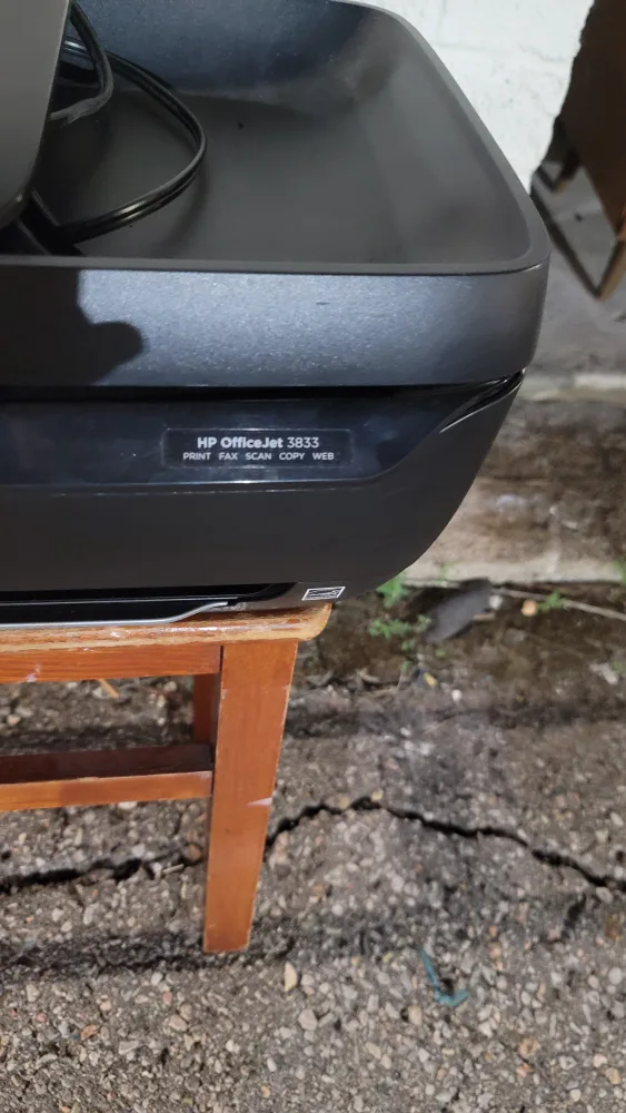 HP OfficeJet 3933 Printer - Print, Fax, Scan, Copy image indicator(2)