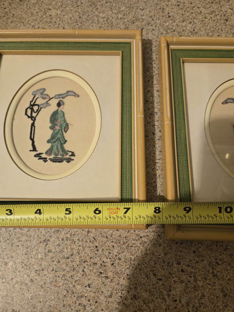 Pair of Embroidery Framed Pictures - photo 3