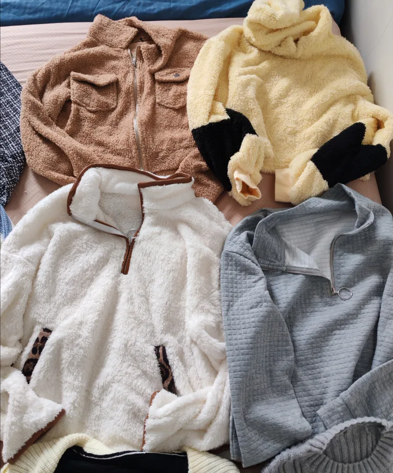 12 Assorted Sweaters & Cardigans - Bulk Sale! image indicator(3)